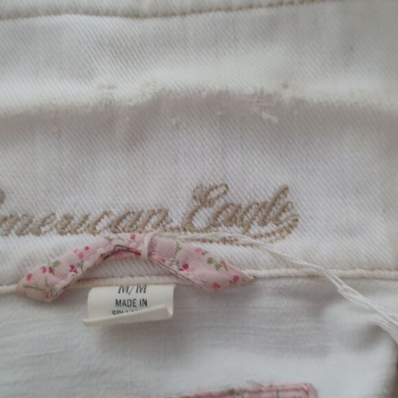 American Eagle Distressed  Outfitter Cropped White Denim Jacket Size Medium - Picture 6 of 10